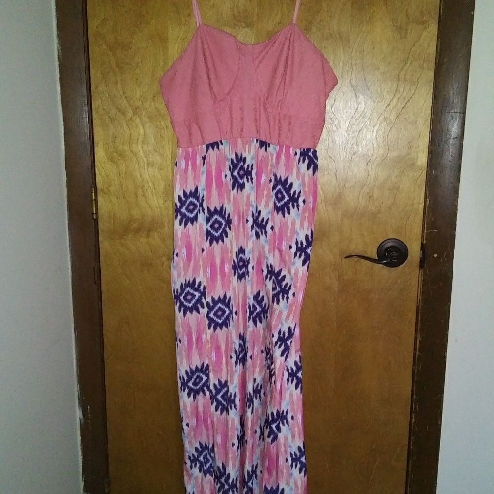 No Boundaries Maxi Dress